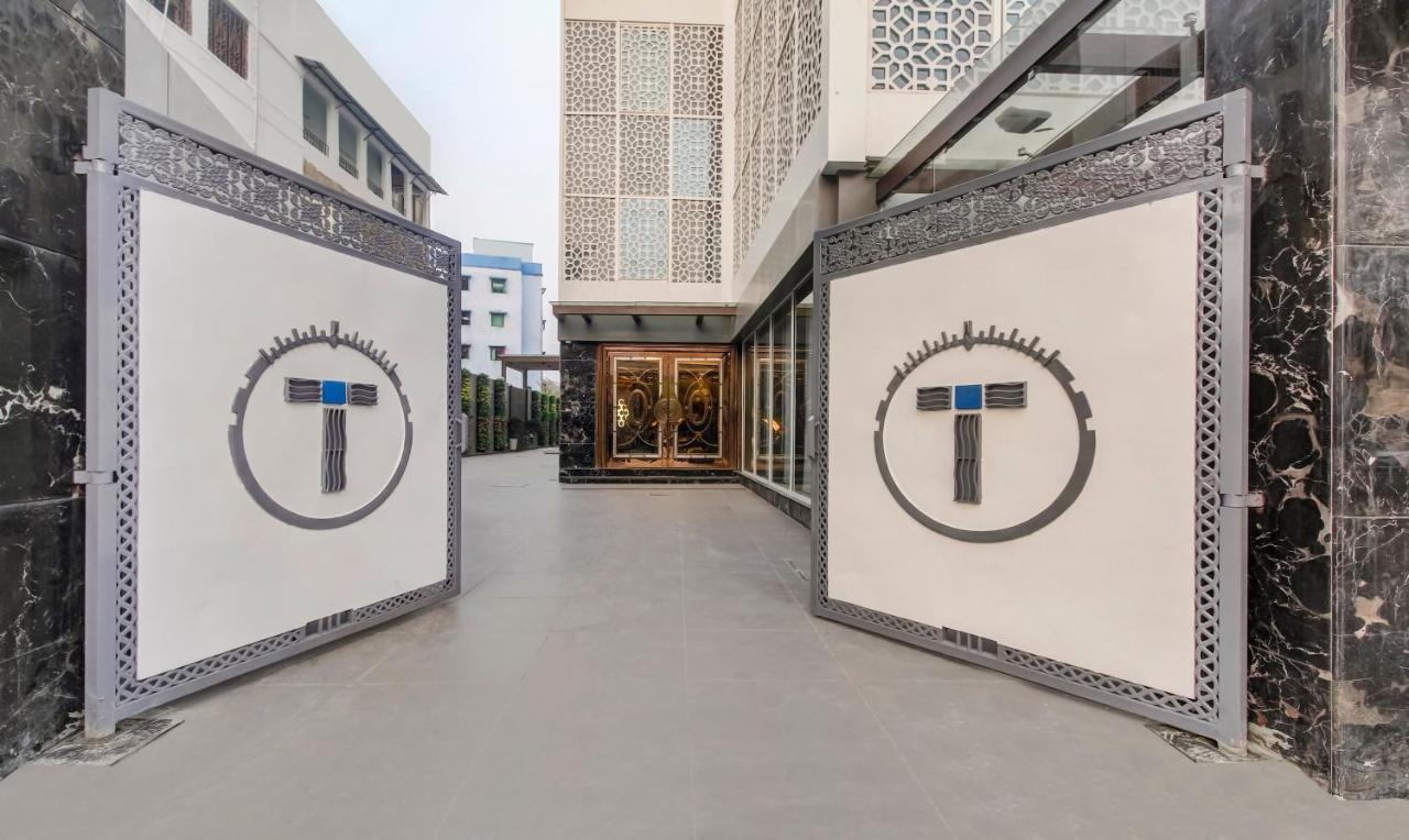 Treebo Premium Tahoora International Hotel Kolkata Exterior photo